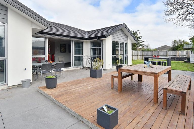 Photo of property in 42 Bower Avenue, New Brighton, Christchurch, 8083