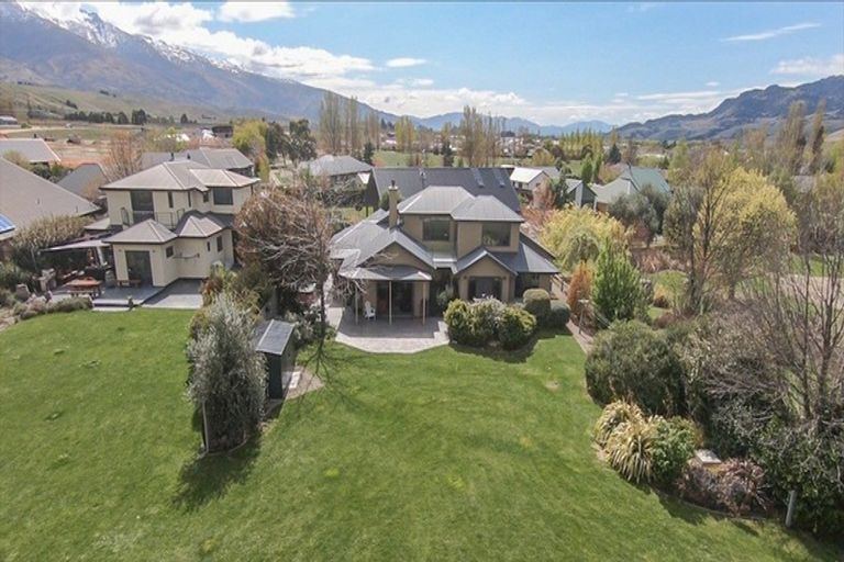 Photo of property in 28 Pisa Moorings Road, Mount Pisa, Cromwell, 9383