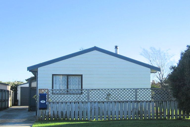 Photo of property in 93 Arawhata Road, Paraparaumu, 5032