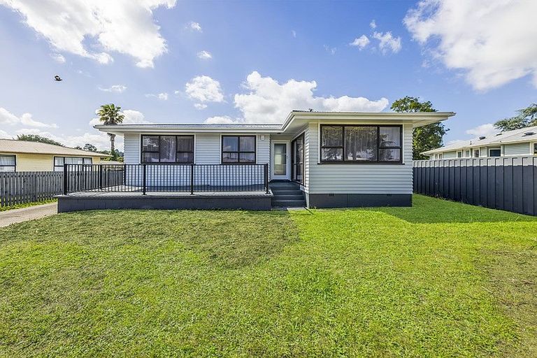 Photo of property in 16 Eastburn Street, Papakura, 2110