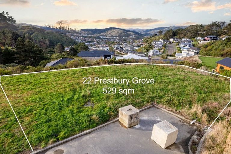 Photo of property in 22 Prestbury Grove, Churton Park, Wellington, 6037