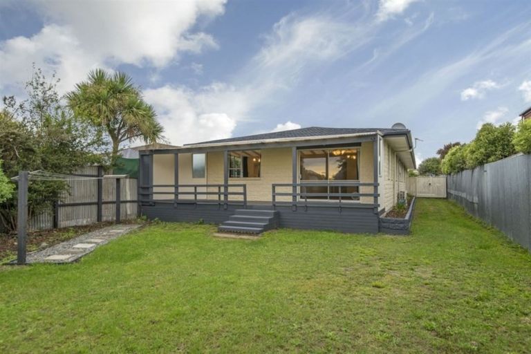 Photo of property in 35 Larnach Street, Waimairi Beach, Christchurch, 8083