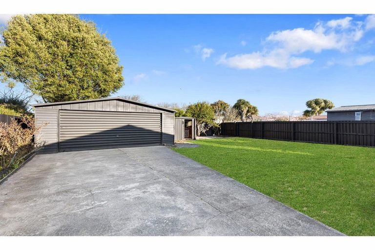 Photo of property in 17 Banbury Street, Burnside, Christchurch, 8053
