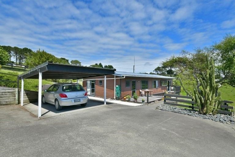 Photo of property in 20 Hafton Road, Kaukapakapa, Warkworth, 0984