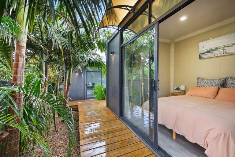 Photo of property in 3/132 Onewa Road, Northcote, Auckland, 0627