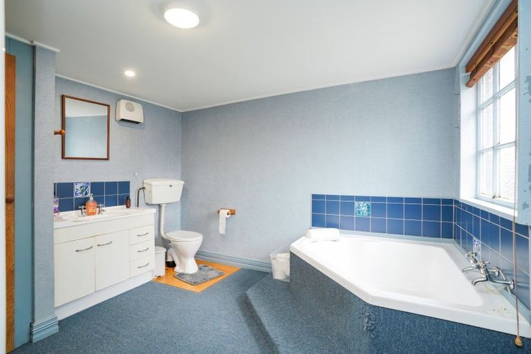 Photo of property in 80 Park Street, Winton, 9720