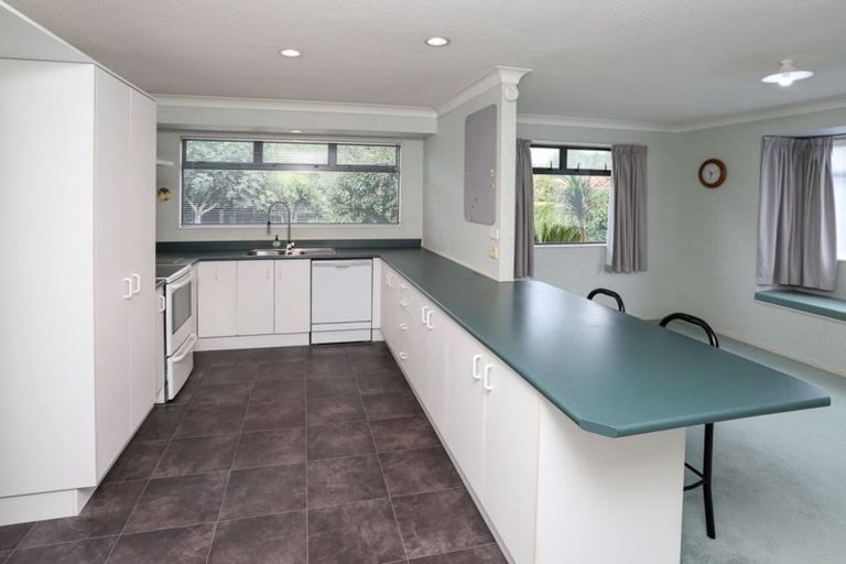 Photo of property in 16 Bouverie Crescent, Flagstaff, Hamilton, 3210