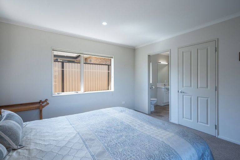 Photo of property in 1 Woodstock Place, Stoke, Nelson, 7011