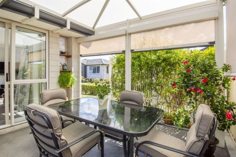 Photo of property in 1 Catamaran Way, Papamoa Beach, Papamoa, 3118