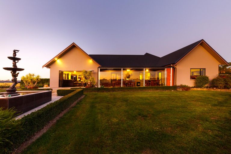 Photo of property in 289b Tutaki Road, Kelvin Grove, Palmerston North, 4470