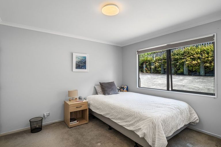 Photo of property in 15 Glenreagh Place, Torbay, Auckland, 0630