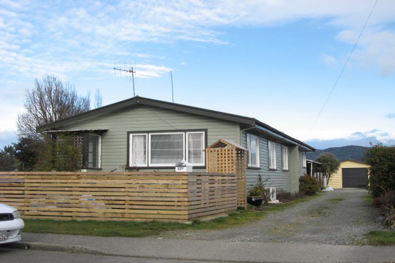 Photo of property in 17a Pompolona Street, Te Anau, 9600