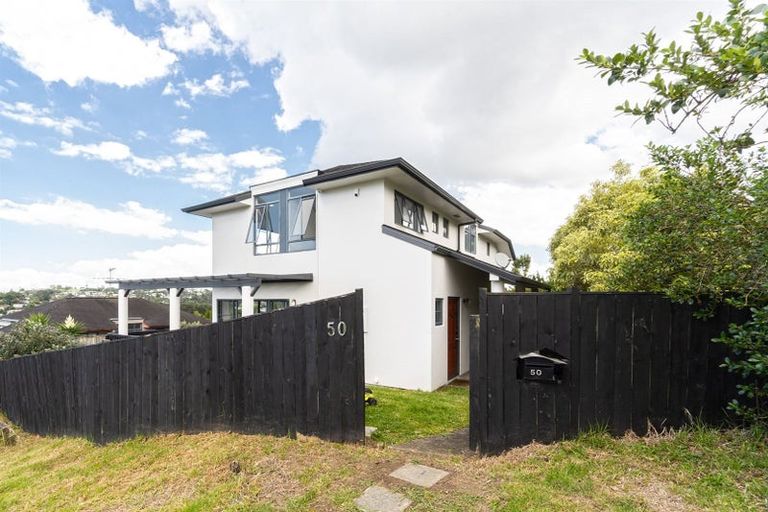 Photo of property in 50a Noeleen Street, Glenfield, Auckland, 0629