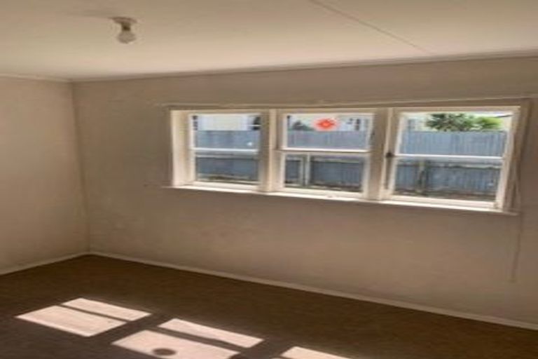 Photo of property in 115 Mclean Street, Woodville, 4920