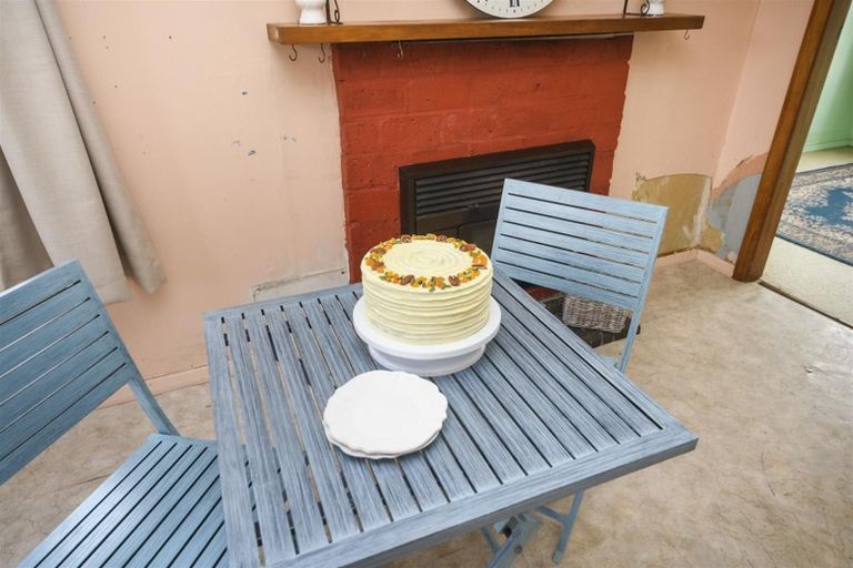 Photo of property in 12 Rira Street, Marton, 4710