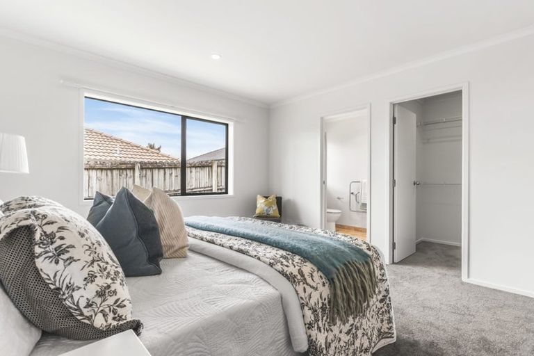 Photo of property in 36 Ranchod Terrace, Pukekohe, 2120