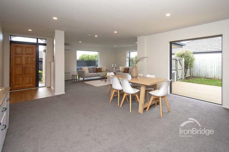Photo of property in 33 Shearwater Drive, Woolston, Christchurch, 8023