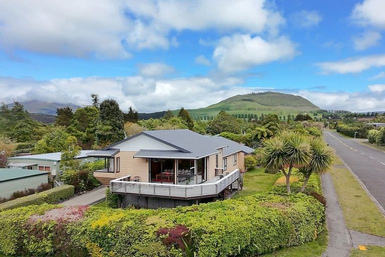 Photo of property in 49 Pihanga Road, Kuratau, Turangi, 3381