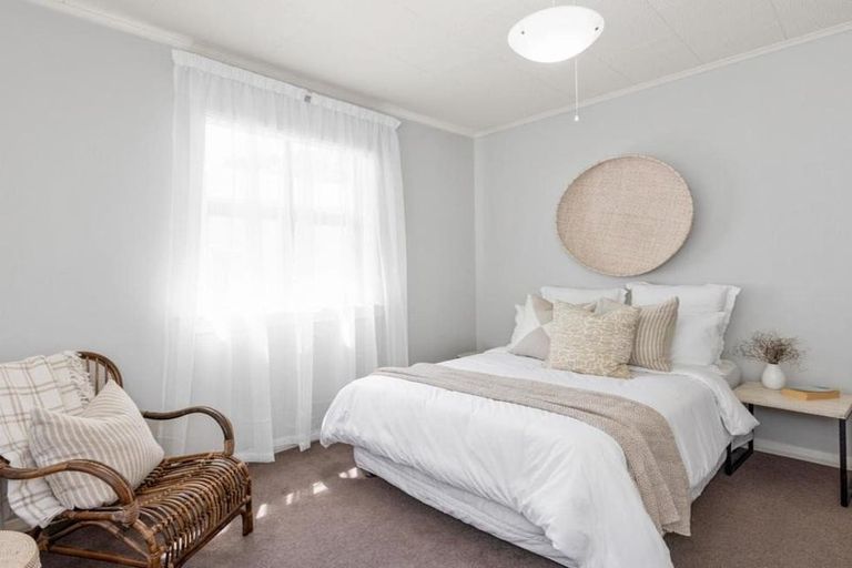 Photo of property in 153 Milton Road, Bluff Hill, Napier, 4110