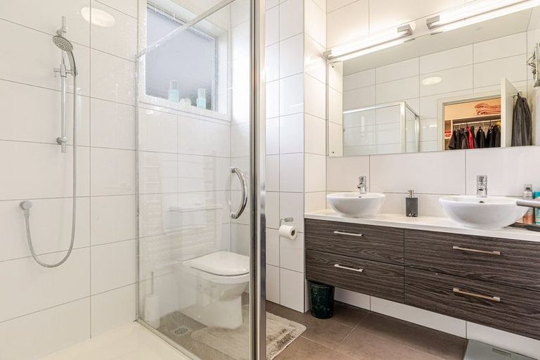 Photo of property in 1 Park Lane, Orewa, 0931