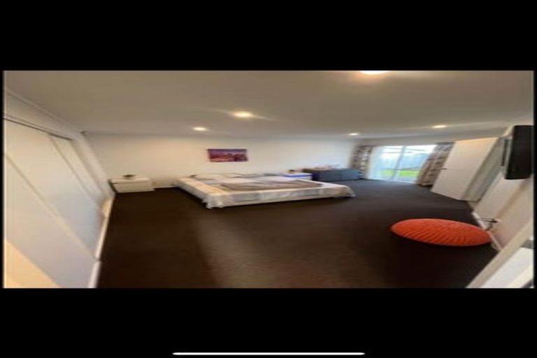 Photo of property in 60 De Quincey Terrace, Highland Park, Auckland, 2010