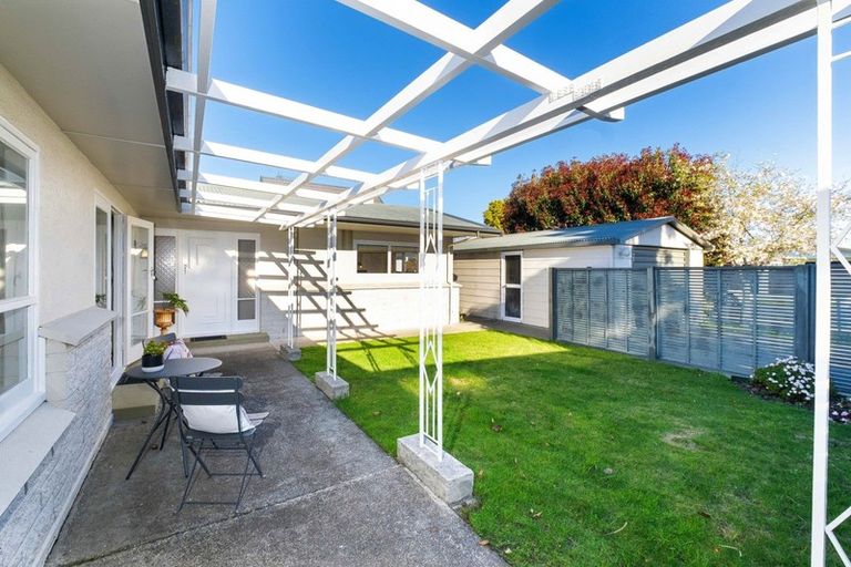 Photo of property in 1 Balmoral Street, Taradale, Napier, 4112
