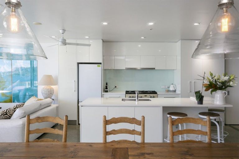 Photo of property in 10/2 Lowell Place, Waipahihi, Taupo, 3330