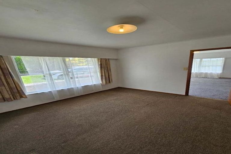 Photo of property in 1/4 Anne Road, Hillcrest, Auckland, 0627