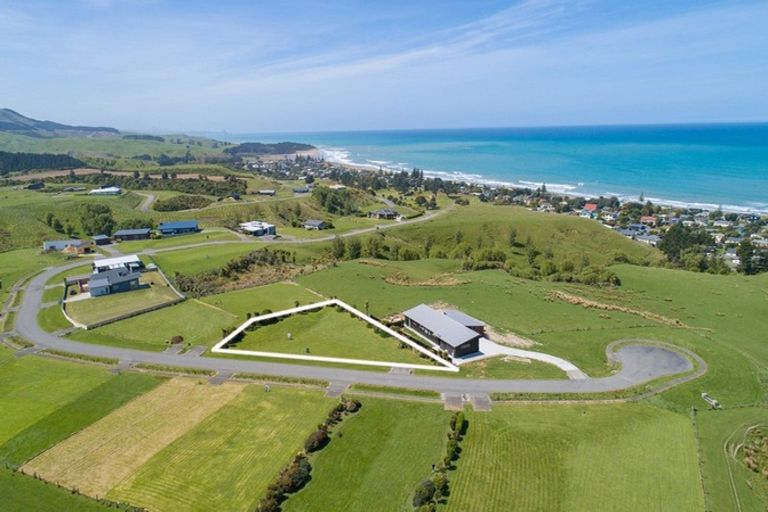 Photo of property in 37 Rochdale Road, Riversdale Beach, Masterton, 5872