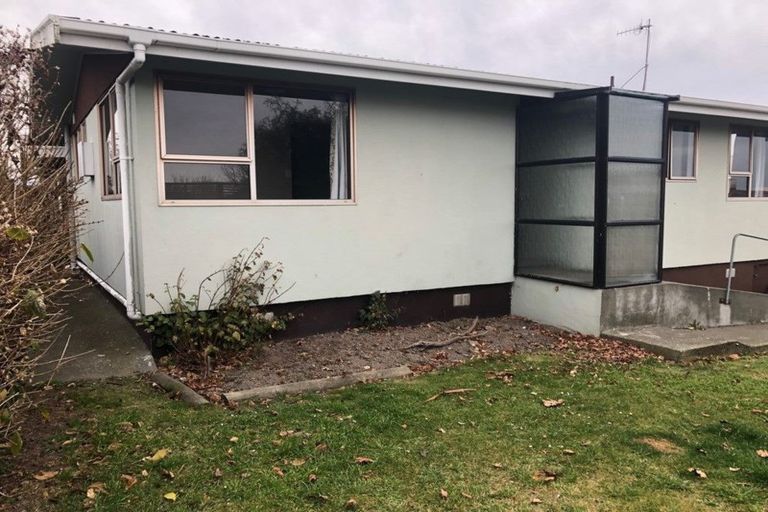 Photo of property in 2/23 Oxford Street, West End, Timaru, 7910