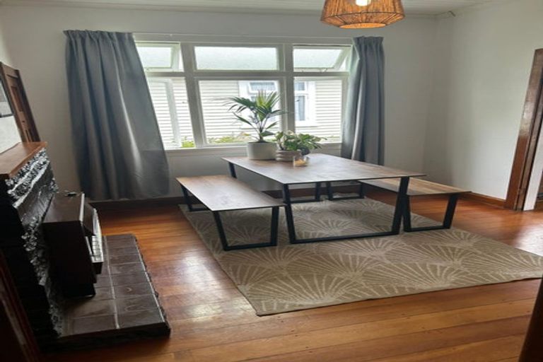 Photo of property in 93 Riverside Drive, Waiwhetu, Lower Hutt, 5010