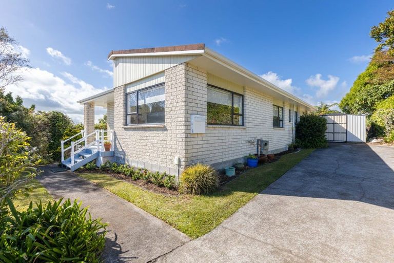 Photo of property in 138a Govett Avenue, Frankleigh Park, New Plymouth, 4310
