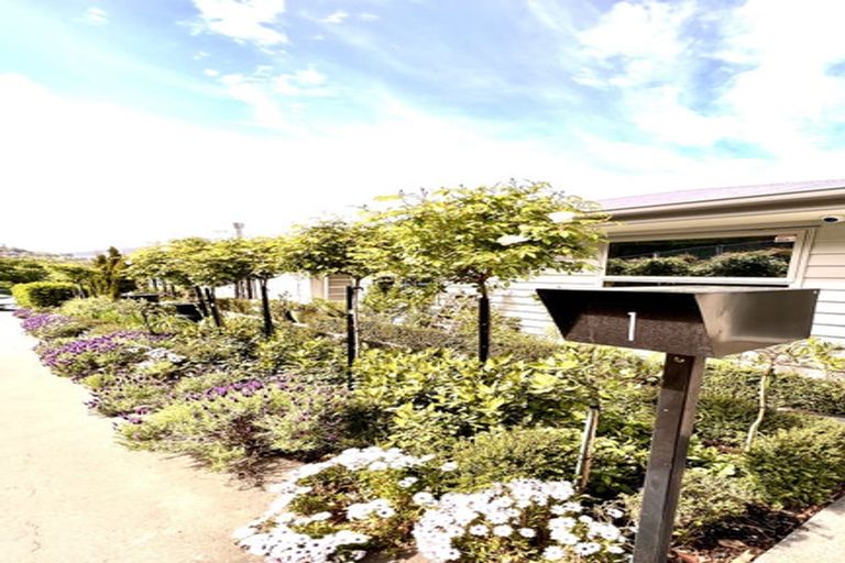 Photo of property in 1 Simeon Quay, Lyttelton, 8082