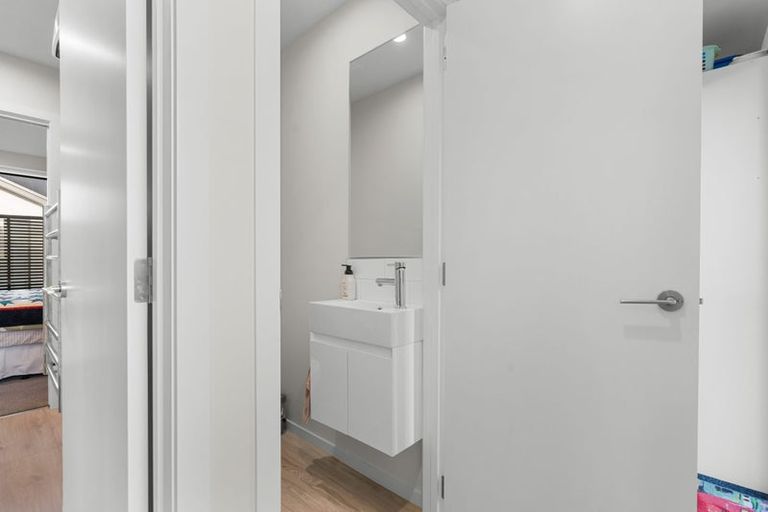 Photo of property in 56b Whincops Road, Halswell, Christchurch, 8025