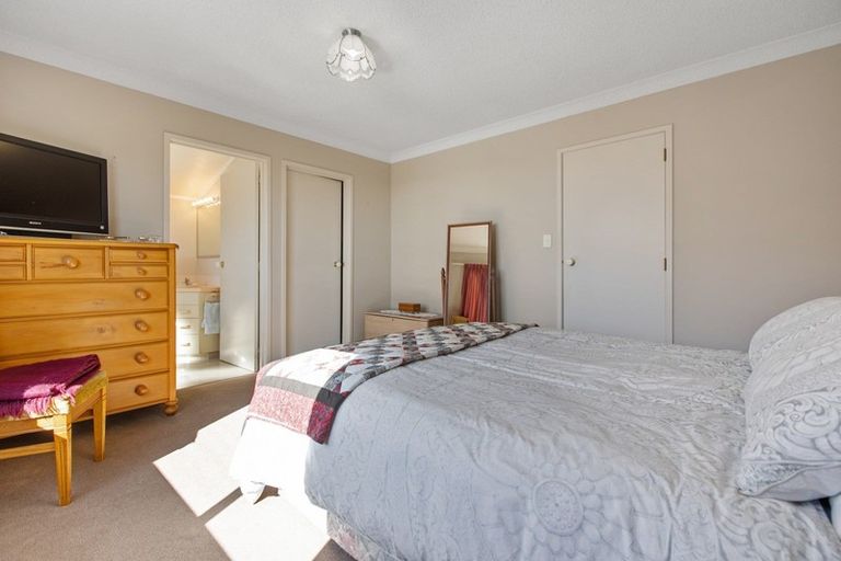 Photo of property in 2/56 Bayly Road, Blagdon, New Plymouth, 4310