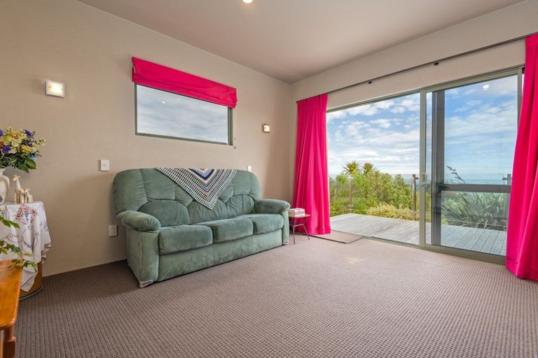 Photo of property in 307 Ngahere Park Road, Turitea, Palmerston North, 4472