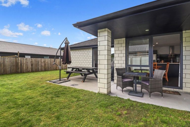 Photo of property in 22c Clive Road, Katikati, 3129