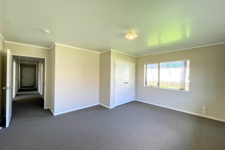 Photo of property in 16 Kamaka Road, Mangere Bridge, Auckland, 2022