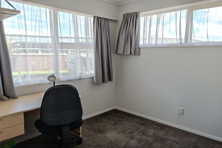 Photo of property in 18 Reelick Avenue, Pakuranga Heights, Auckland, 2010