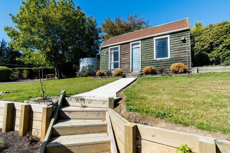 Photo of property in 28 Chatham Street, Waihola, Milton, 9073