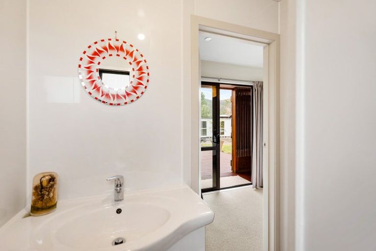 Photo of property in 21 Ymca Road, Mahia, Nuhaka, 4198