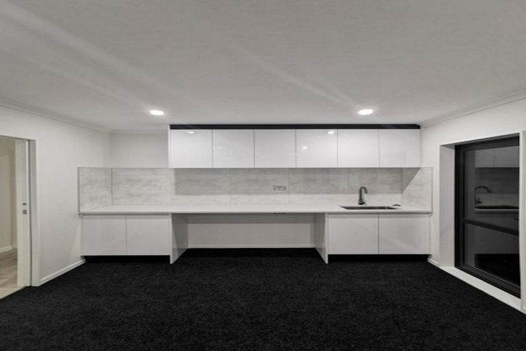 Photo of property in 2a Elizabeth Avenue, Papatoetoe, Auckland, 2025