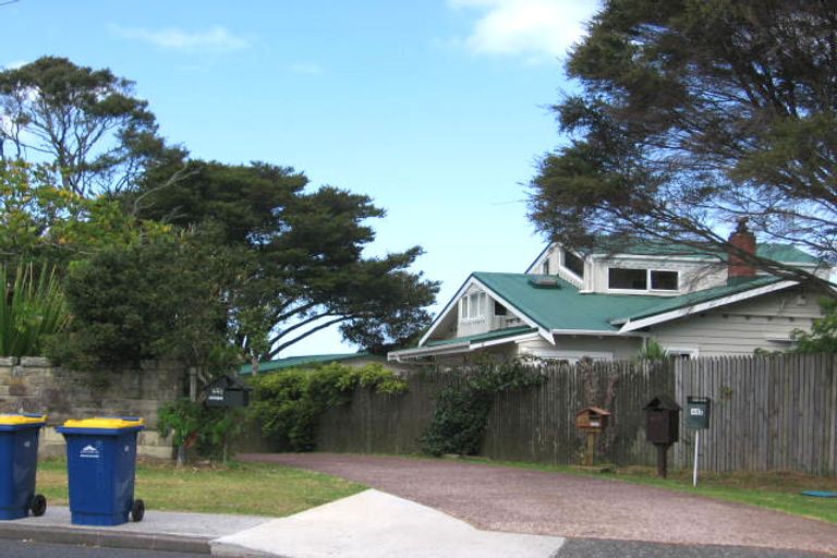 Photo of property in 45c Verbena Road, Birkdale, Auckland, 0626