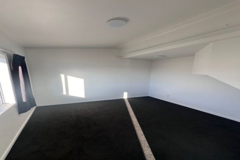 Photo of property in 6b Ahuriri Street, Strathmore Park, Wellington, 6022