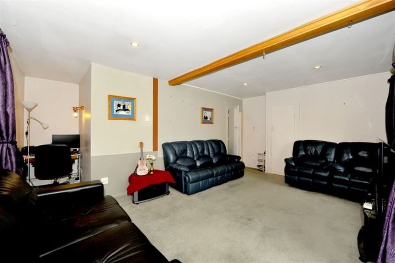 Photo of property in 14 Staveley Street, Avonhead, Christchurch, 8042