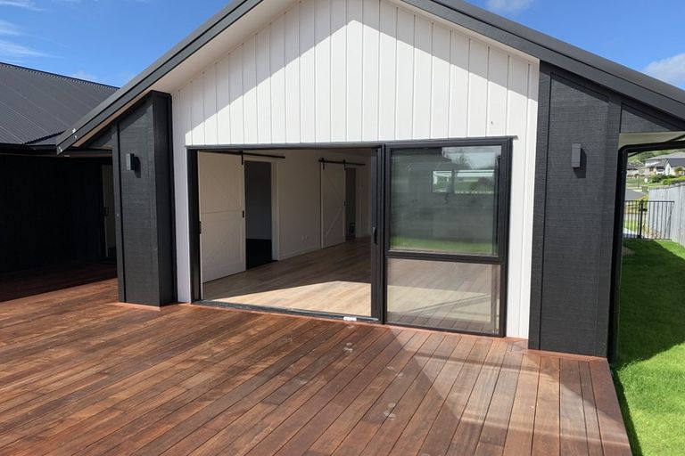 Photo of property in 11 Hamon Place, Pukehangi, Rotorua, 3015