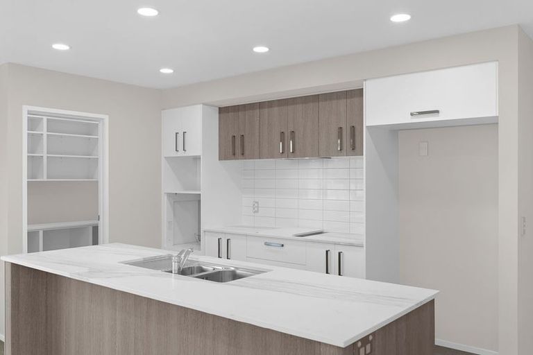 Photo of property in 65 Leathem Crescent, Pokeno, 2402