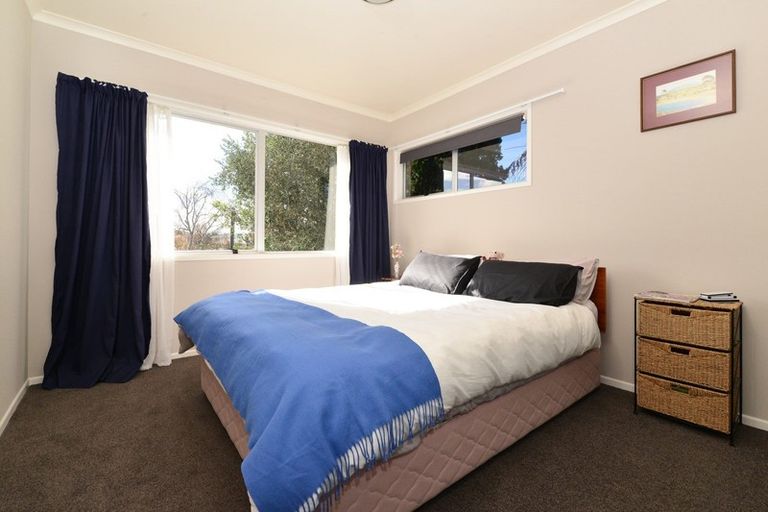 Photo of property in 213 Newcastle Road, Grandview Heights, Hamilton, 3200