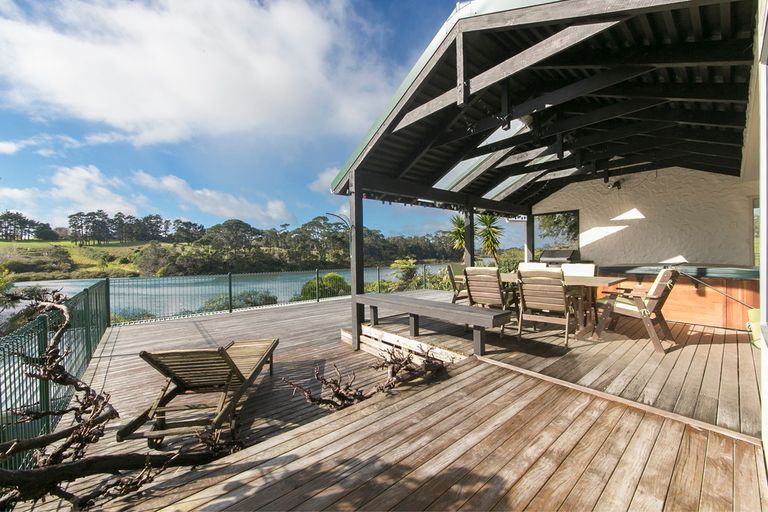 Photo of property in 33 Elliot Street, Riverhead, 0820