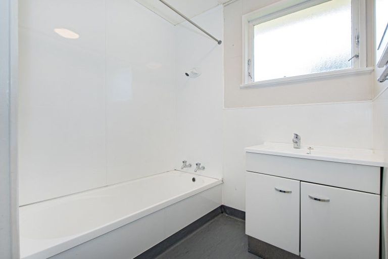 Photo of property in 13b Hodgson Street, Onerahi, Whangarei, 0110